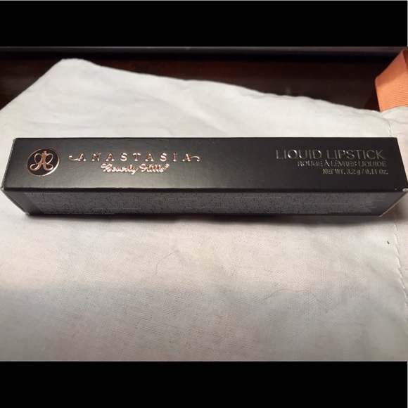 🎉HP🎉 NEW Anastasia Beverly Hills Liquid Lipstick - Picture 8 of 8